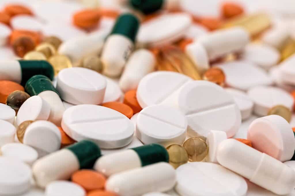 用於中樞性睡眠呼吸中止症及其治療的藥丸和膠囊的集合。
